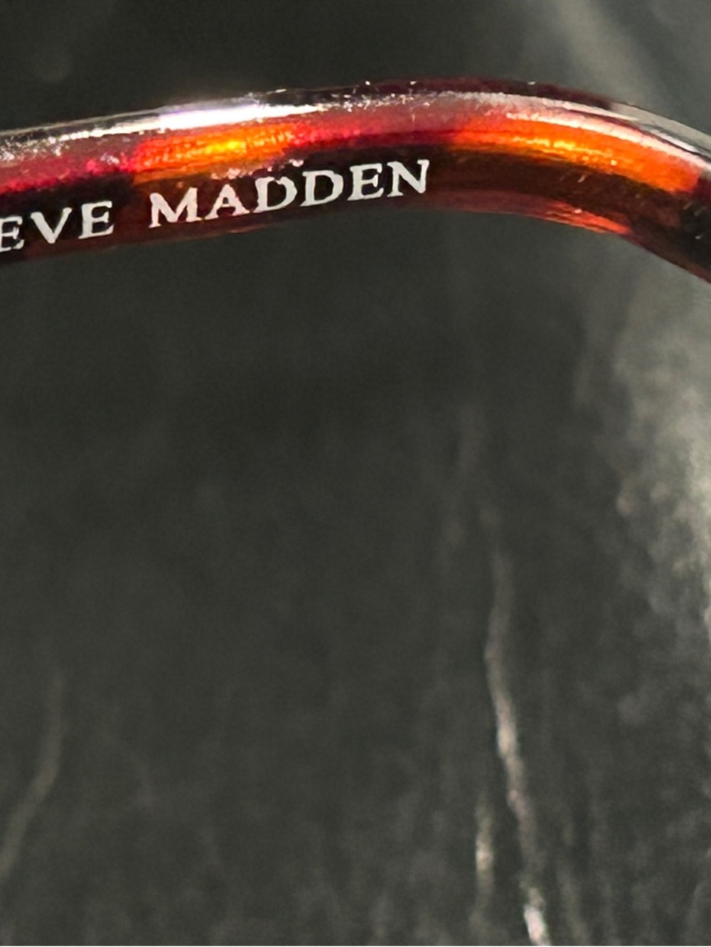 Steve Madden Oversized Brown Gradient Sunglasses with Gold Trim - Picture 4 of 8